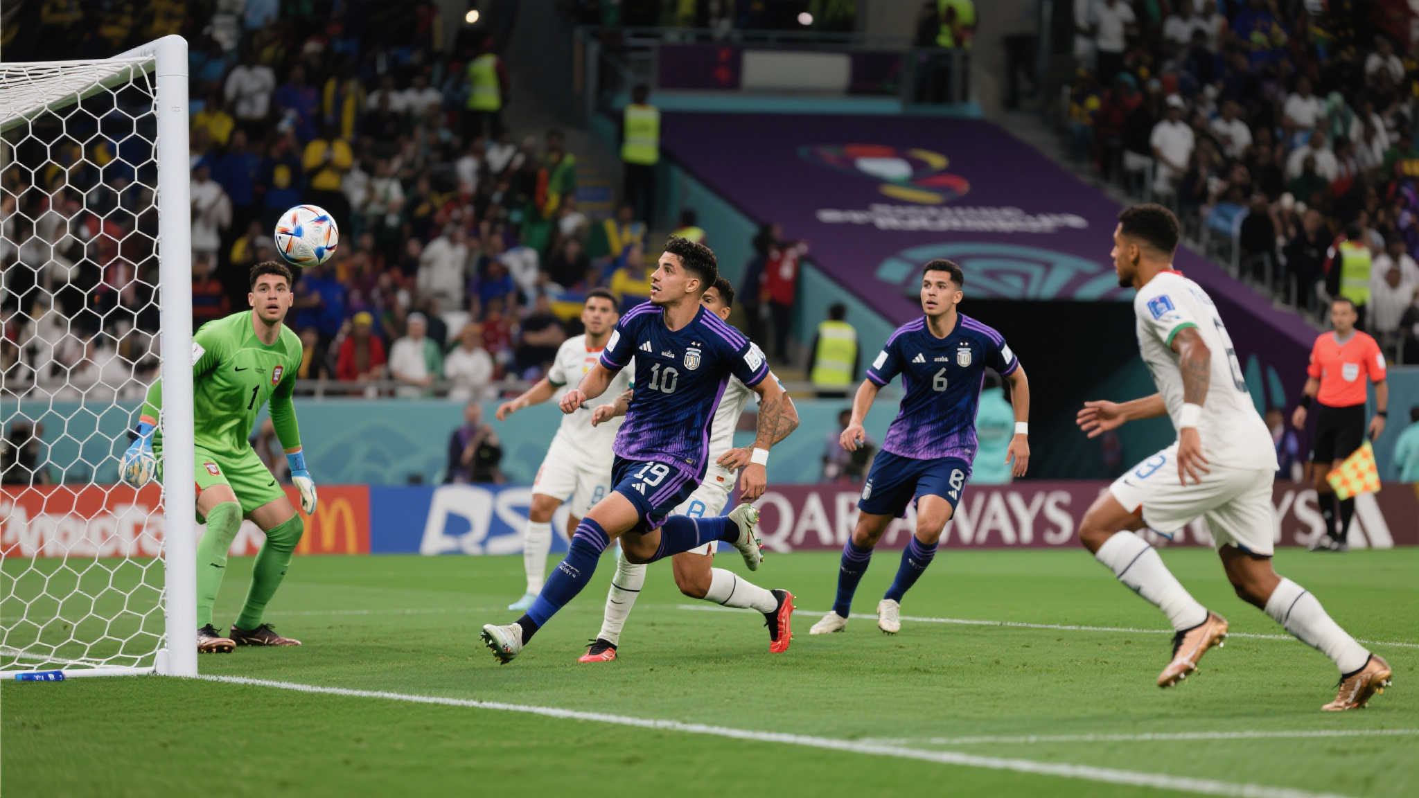 韩国球星闪耀赛场，4-0大胜燃爆8万球迷激情！阿根